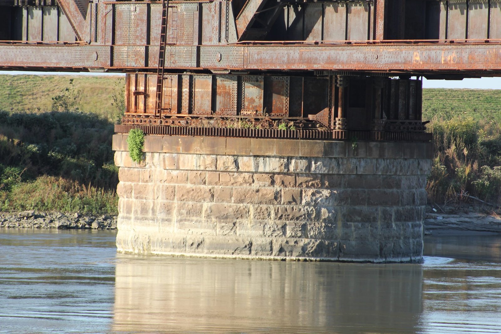 Nebraska swing span pivot pier (pier #4)